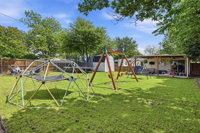 5600 Dennis Avenue, Fort Worth, TX 76114