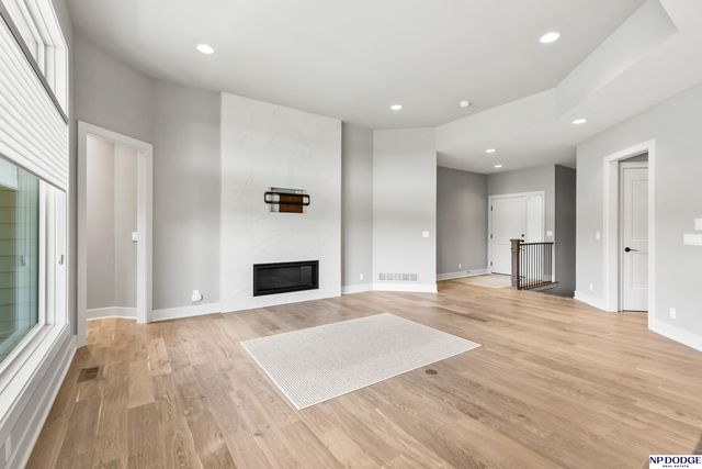 1404 S 200 Avenue Circle, Omaha, NE 68130