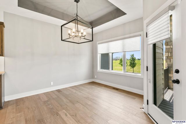 1404 S 200 Avenue Circle, Omaha, NE 68130