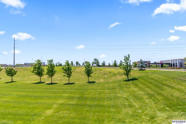 1404 S 200 Avenue Circle, Omaha, NE 68130