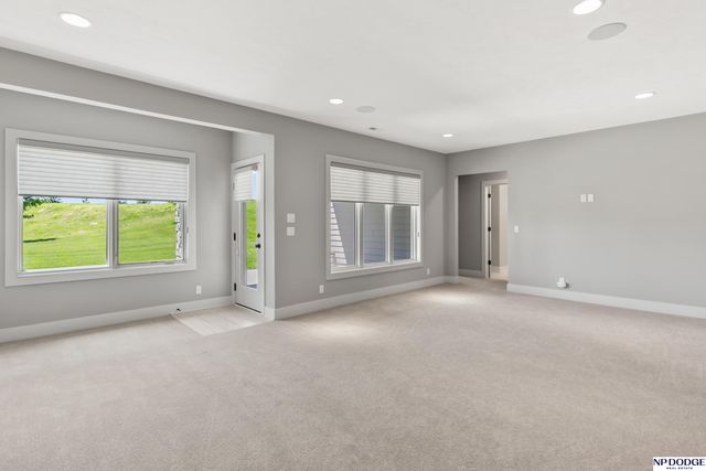 1404 S 200 Avenue Circle, Omaha, NE 68130