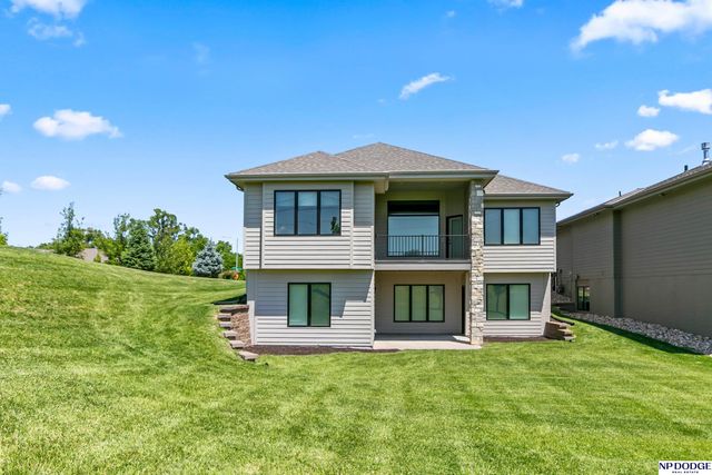 1404 S 200 Avenue Circle, Omaha, NE 68130