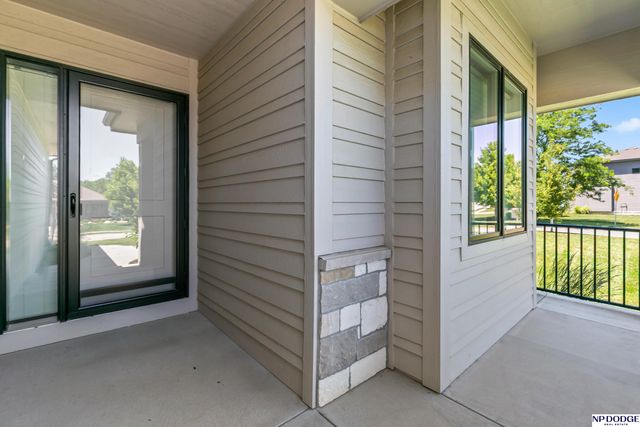 1404 S 200 Avenue Circle, Omaha, NE 68130