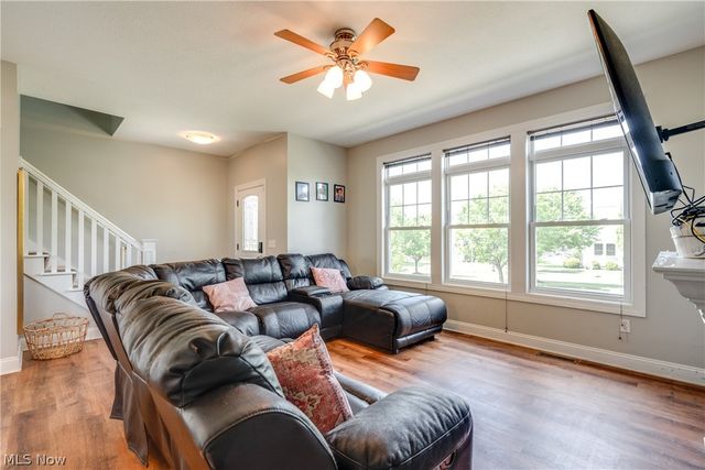 2750 Himelrigh Boulevard, Barberton, OH 44203
