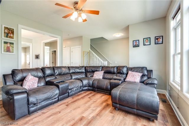 2750 Himelrigh Boulevard, Barberton, OH 44203