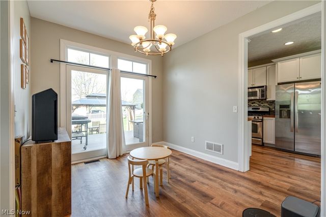 2750 Himelrigh Boulevard, Barberton, OH 44203