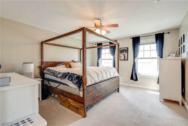 2750 Himelrigh Boulevard, Barberton, OH 44203
