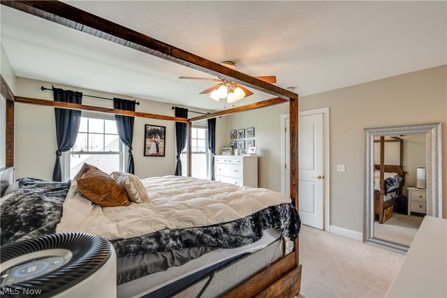 2750 Himelrigh Boulevard, Barberton, OH 44203