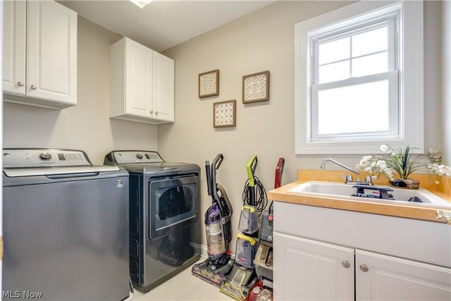 2750 Himelrigh Boulevard, Barberton, OH 44203