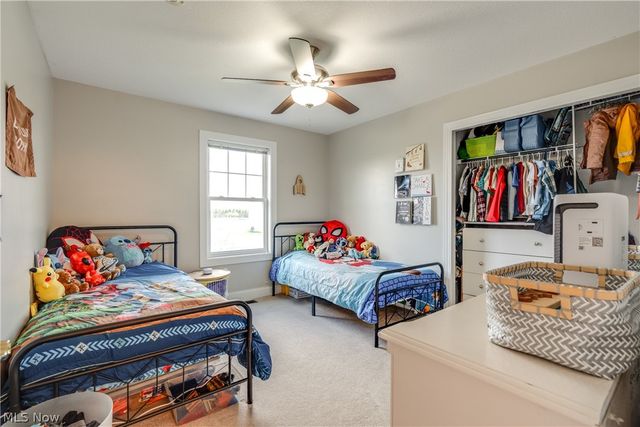 2750 Himelrigh Boulevard, Barberton, OH 44203