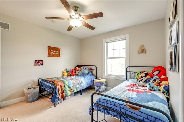 2750 Himelrigh Boulevard, Barberton, OH 44203