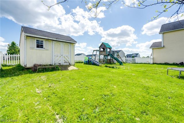 2750 Himelrigh Boulevard, Barberton, OH 44203