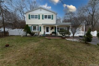 89 Sportsmen Street 4103, Central Islip, NY 11722