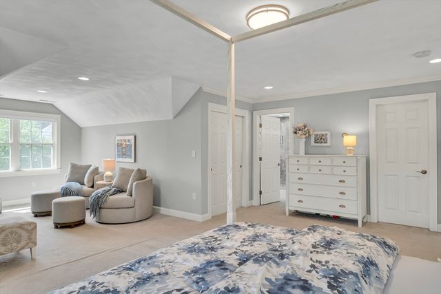 4 Carter Dr, Natick, MA 01760