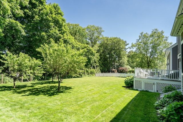 4 Carter Dr, Natick, MA 01760