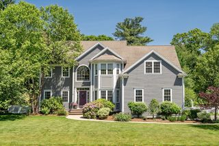 4 Carter Dr, Natick, MA 01760