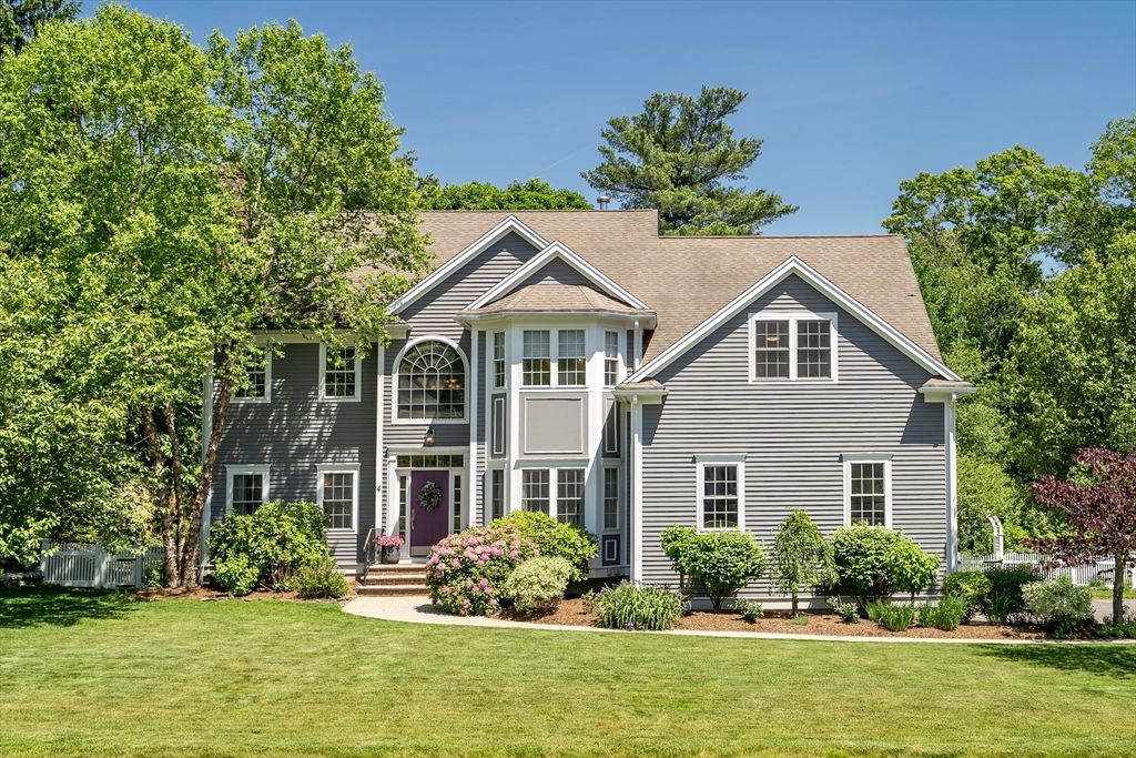 4 Carter Dr, Natick, MA 01760