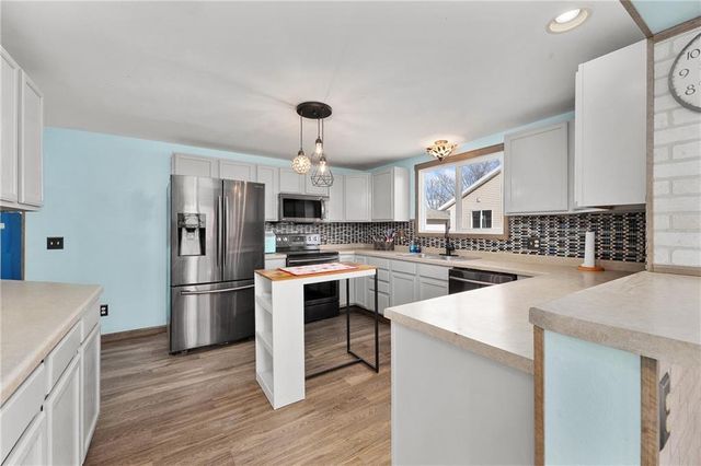 1715 SE 2nd Avenue, Menomonie, WI 54751