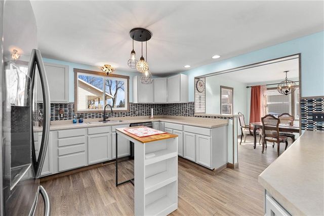 1715 SE 2nd Avenue, Menomonie, WI 54751