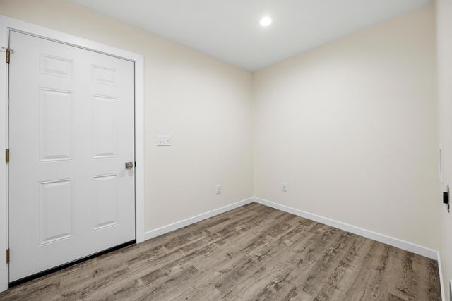 1355 E BIAS LN, Centralia, MO 65240