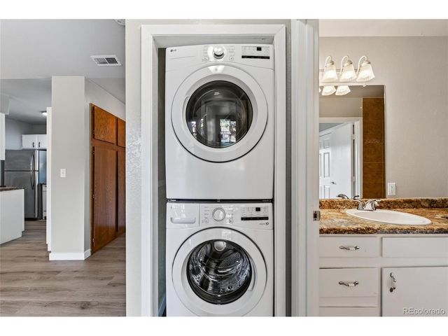 2273 S Buckley Rd 202, Aurora, CO 80013