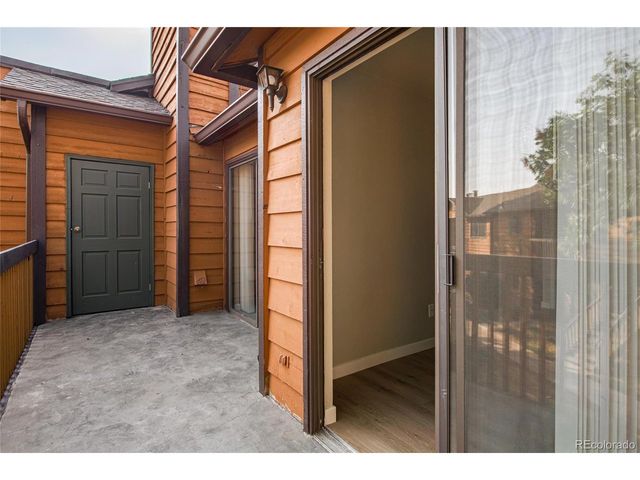 2273 S Buckley Rd 202, Aurora, CO 80013