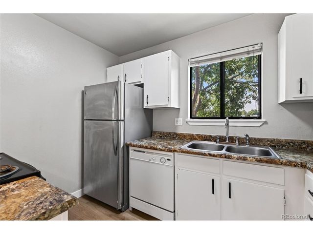 2273 S Buckley Rd 202, Aurora, CO 80013