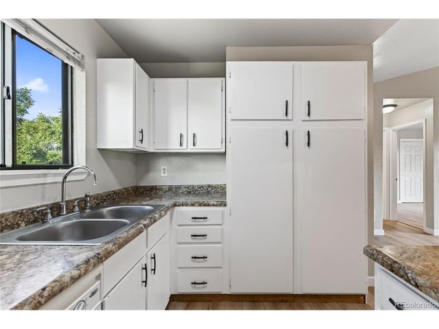 2273 S Buckley Rd 202, Aurora, CO 80013