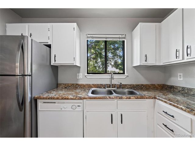 2273 S Buckley Rd 202, Aurora, CO 80013