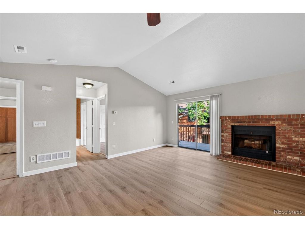 2273 S Buckley Rd 202, Aurora, CO 80013