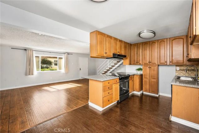 473 E 1st, Tustin, CA 92780