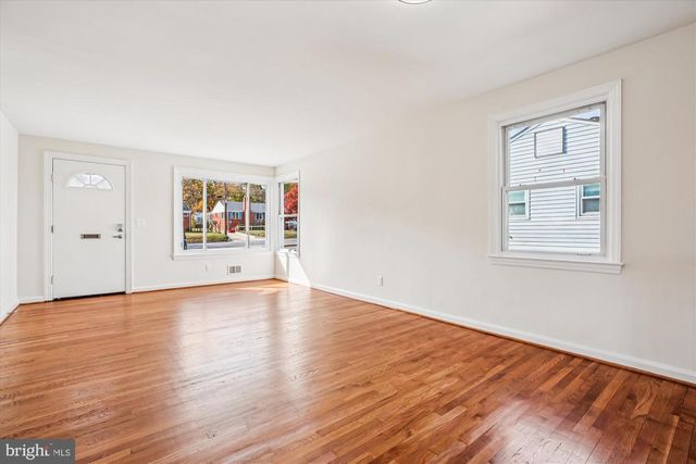 11603 VEIRS MILL RD, Silver Spring, MD 20902