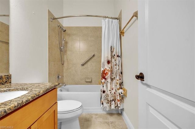 16044 Herons View DR, Alva, FL 33920