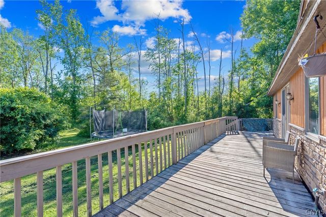 4735 Grange Road, Clay, NY 13041