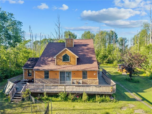 4735 Grange Road, Clay, NY 13041