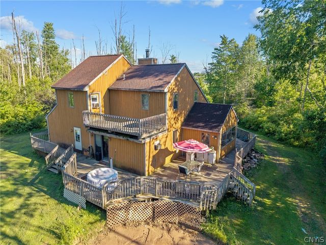 4735 Grange Road, Clay, NY 13041