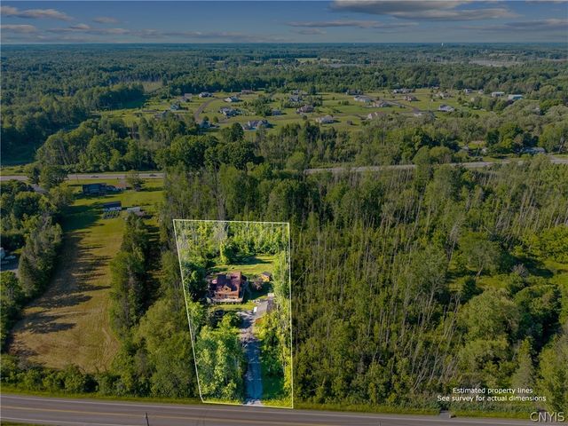 4735 Grange Road, Clay, NY 13041