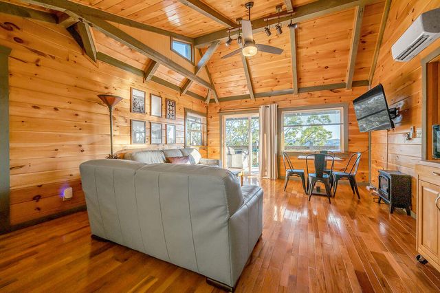 85 Gala Lane, Stanton, KY 40380