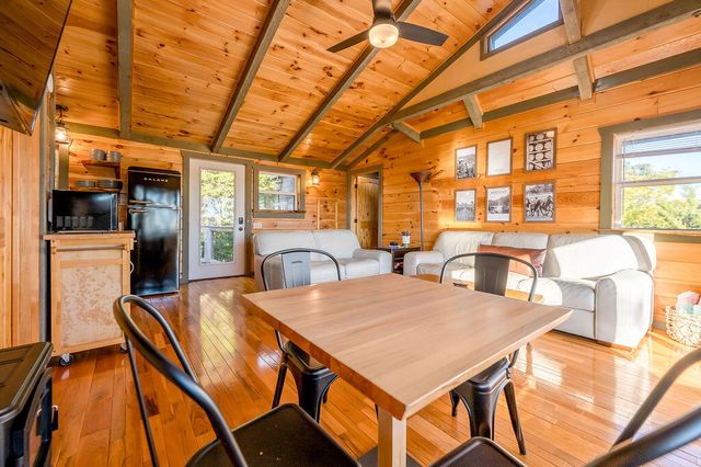85 Gala Lane, Stanton, KY 40380
