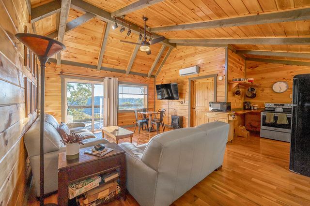 85 Gala Lane, Stanton, KY 40380
