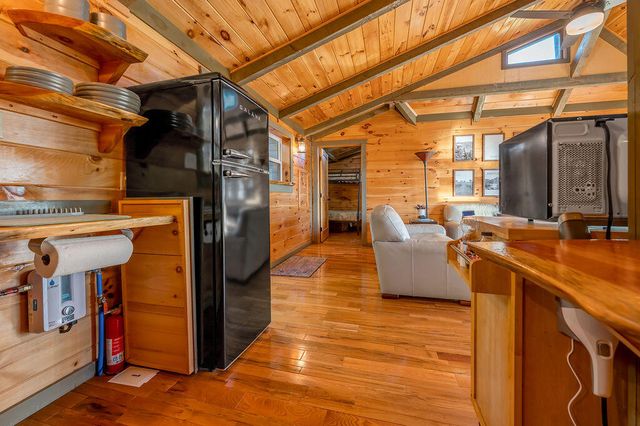 85 Gala Lane, Stanton, KY 40380