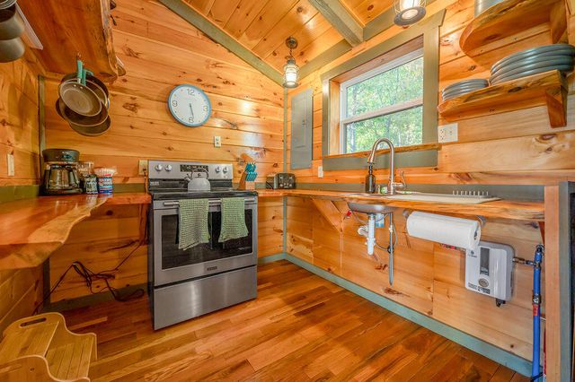 85 Gala Lane, Stanton, KY 40380