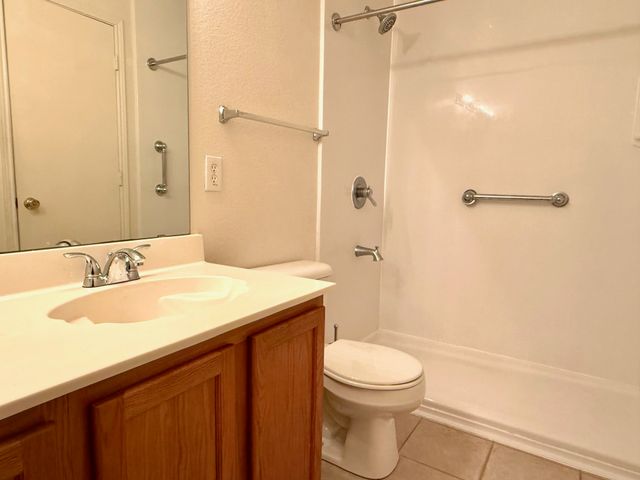 932 White Dove Drive, Arlington, TX 76017