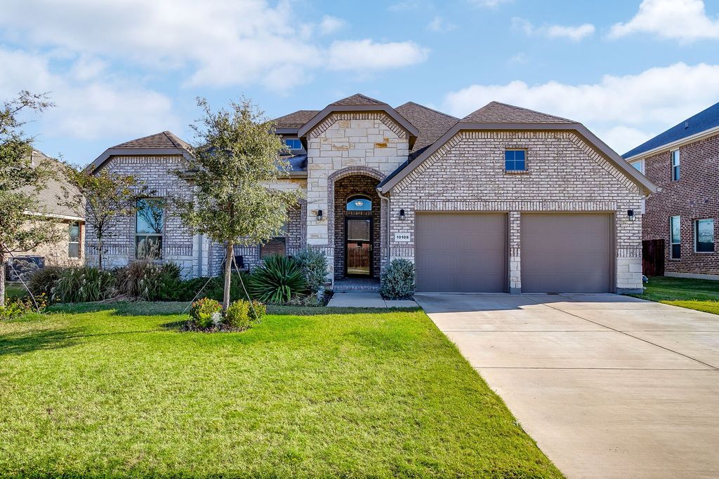 10108 Walnut Ridge Drive, Grand Prairie, TX 76065