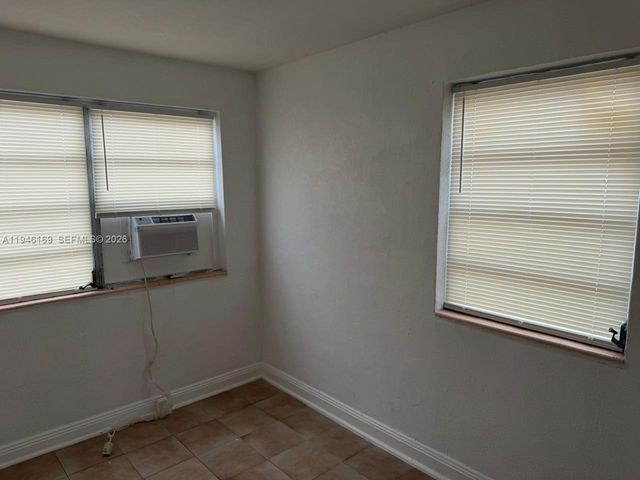 219 SW 21st Ave 1, Miami, FL 33135