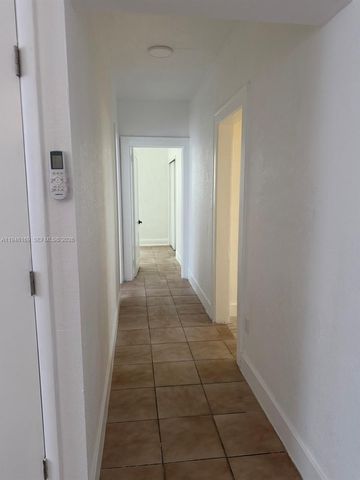 219 SW 21st Ave 1, Miami, FL 33135