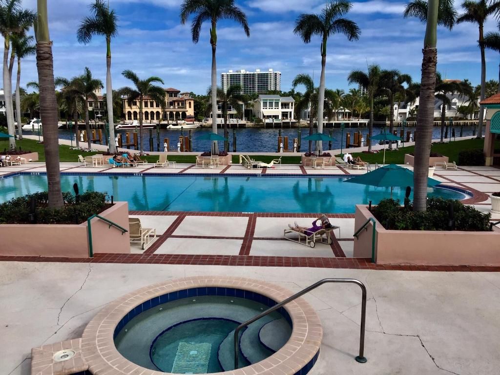 Image 28 of property listing at 140 SE 5th Avenue 448, Boca Raton, FL 33432