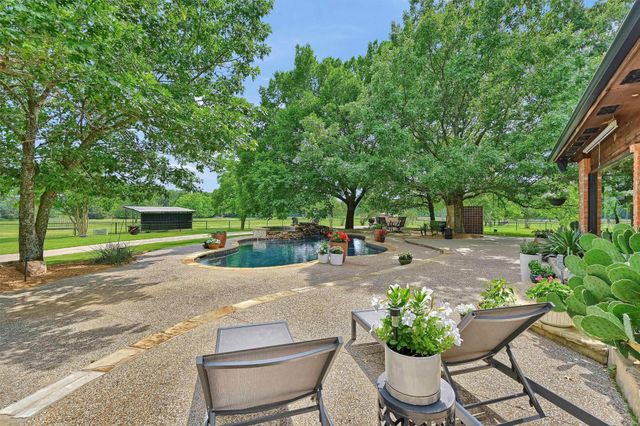 4034 FM 2645, Savoy, TX 75479
