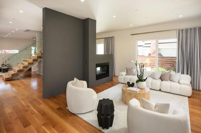 688 12th Avenue, Menlo Park, CA 94025