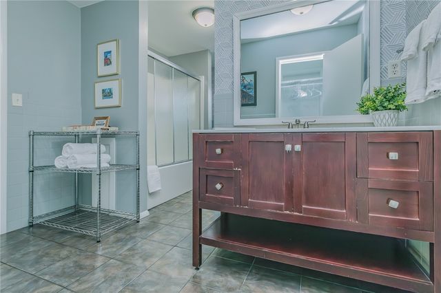 808 NW 8th Street, Bentonville, AR 72712